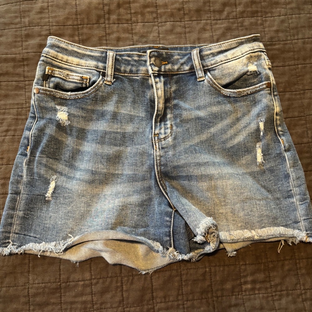 Judy Blue Distressed Denim Cutoff Shorts Women's‎ Medium M Raw Hem Blue Jean